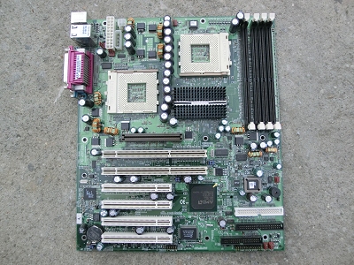 CPU：SocketA(Socket462) x 2(Dual)