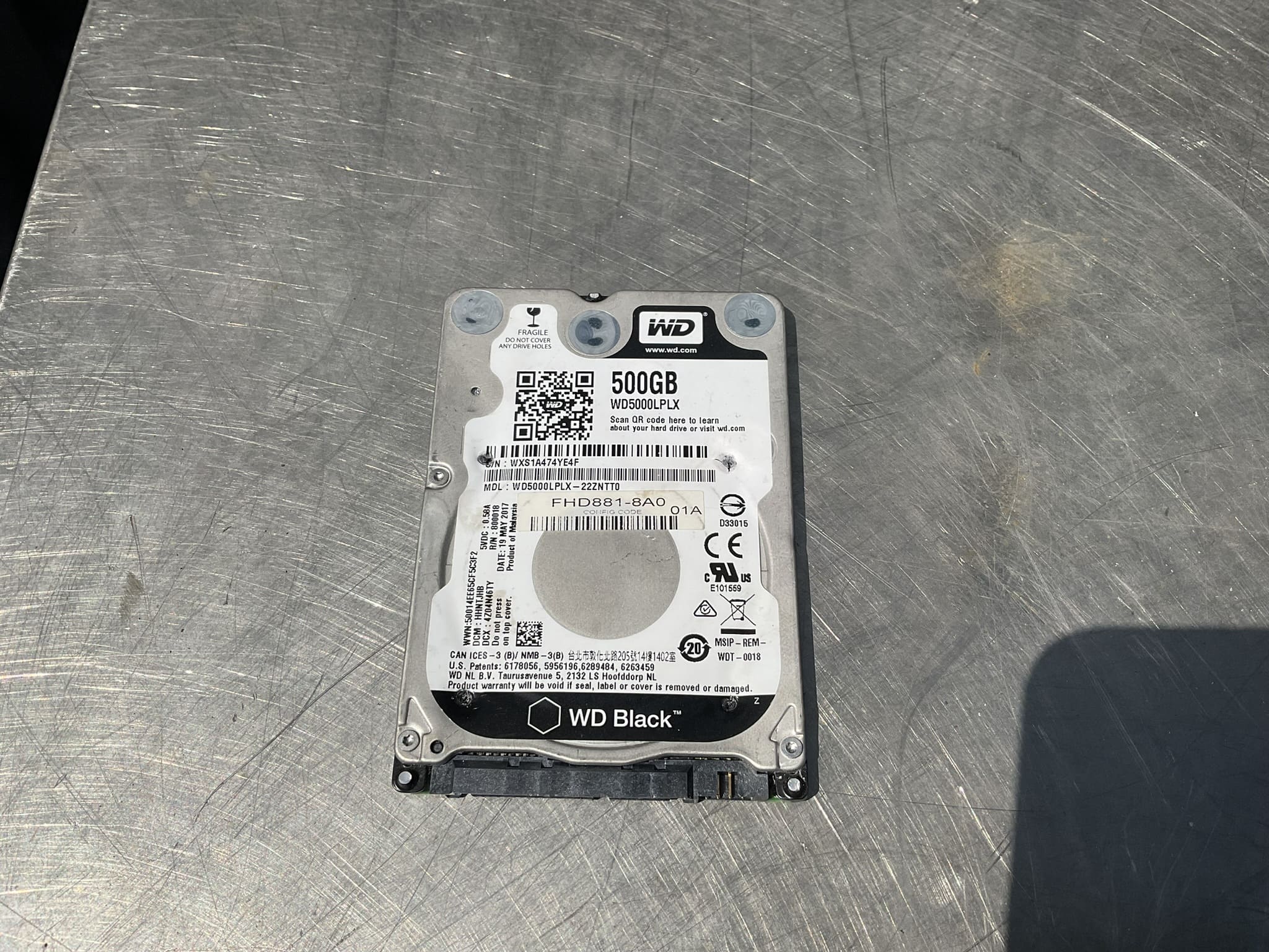 2.5インチHDD 破壊後